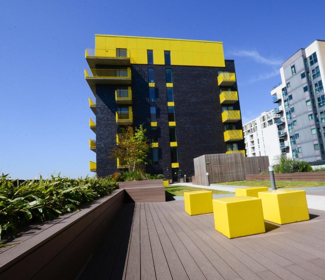 Charles Hope Millharbour Apartment ลอนดอน ภายนอก รูปภาพ
